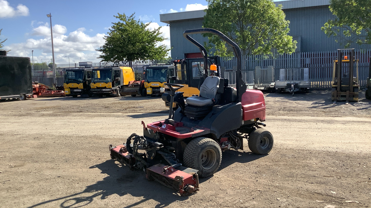 TORO LT3340 - Газонокосилка: фото 1 TORO LT3340 - Газонокосилка: фото 1