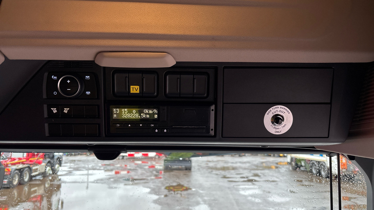 Тягач DAF XF 530: фото 23 Тягач DAF XF 530: фото 23