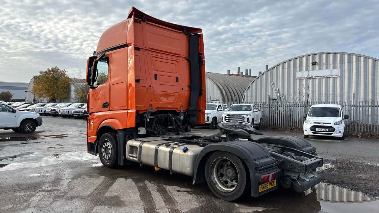 MERCEDES-BENZ ACTROS 1845 - Тягач: фото 3 MERCEDES-BENZ ACTROS 1845 - Тягач: фото 3
