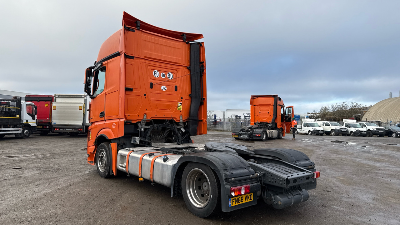 MERCEDES-BENZ ACTROS 1845 - Тягач: фото 3 MERCEDES-BENZ ACTROS 1845 - Тягач: фото 3