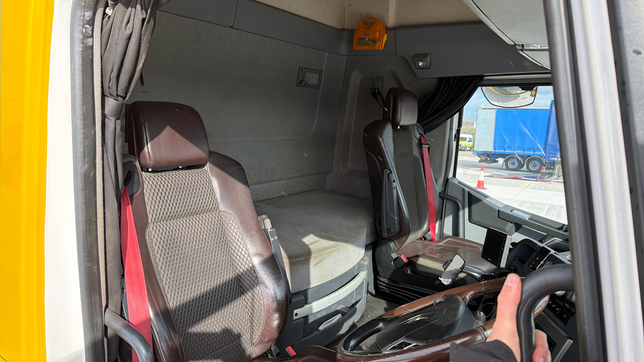 Тягач RENAULT T RANGE: фото 8 Тягач RENAULT T RANGE: фото 8