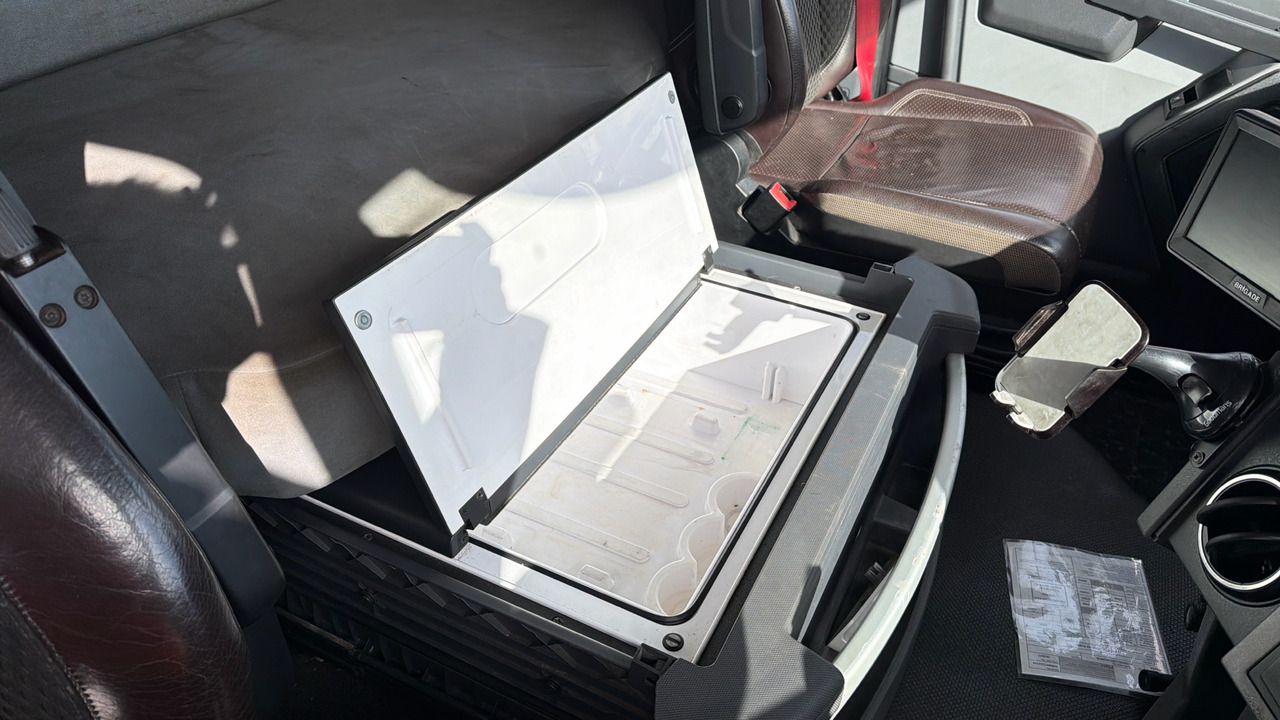 Тягач RENAULT T RANGE: фото 11 Тягач RENAULT T RANGE: фото 11