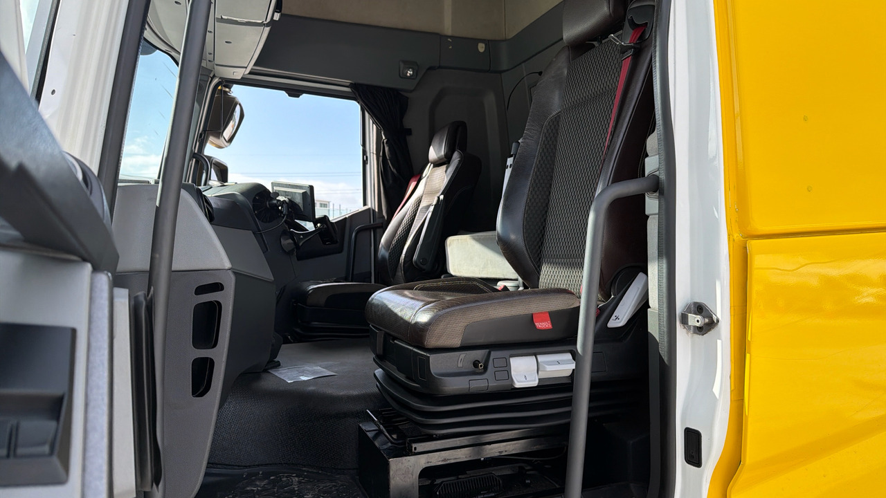 Тягач RENAULT T RANGE: фото 14 Тягач RENAULT T RANGE: фото 14