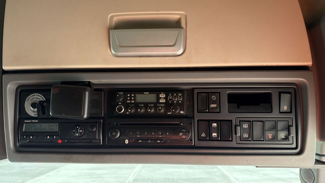 Тягач RENAULT T RANGE: фото 9 Тягач RENAULT T RANGE: фото 9