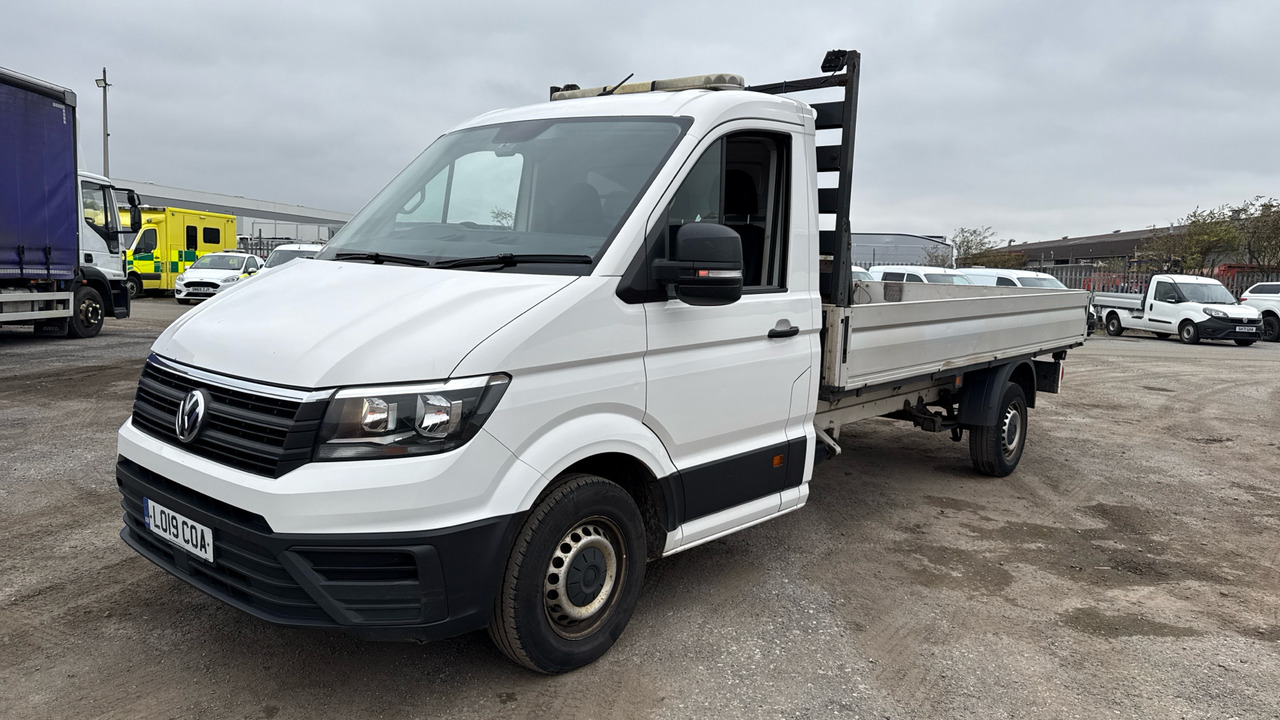 VOLKSWAGEN CRAFTER CR35 2.0 TDI 140PS - Малотоннажный бортовой грузовик: фото 2 VOLKSWAGEN CRAFTER CR35 2.0 TDI 140PS - Малотоннажный бортовой грузовик: фото 2