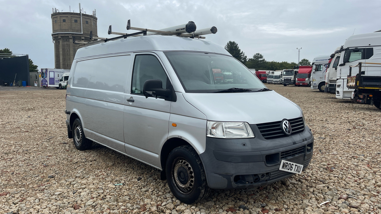 VOLKSWAGEN TRANSPORTER T30 2.4 TDI 130PS - Цельнометаллический фургон: фото 1 VOLKSWAGEN TRANSPORTER T30 2.4 TDI 130PS - Цельнометаллический фургон: фото 1