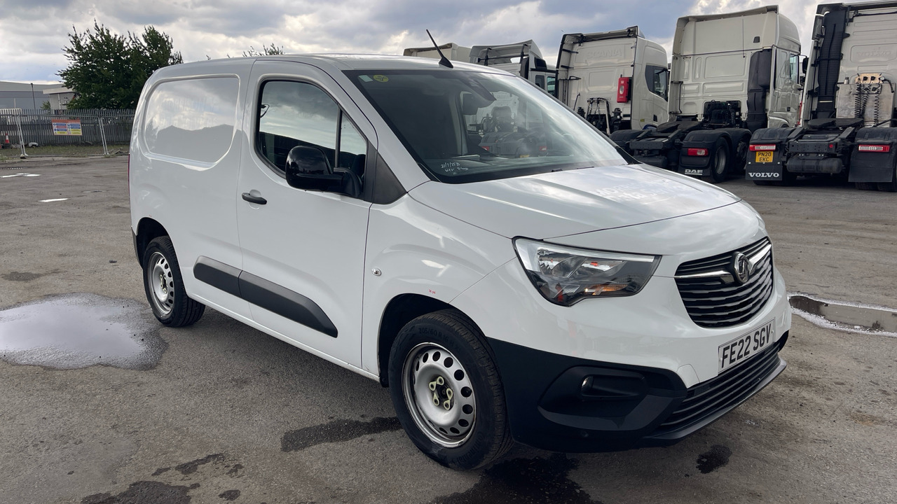 Vauxhall Combo Cargo 2300 1.5 TURBO D 100PS - Легковой фургон: фото 1 Vauxhall Combo Cargo 2300 1.5 TURBO D 100PS - Легковой фургон: фото 1