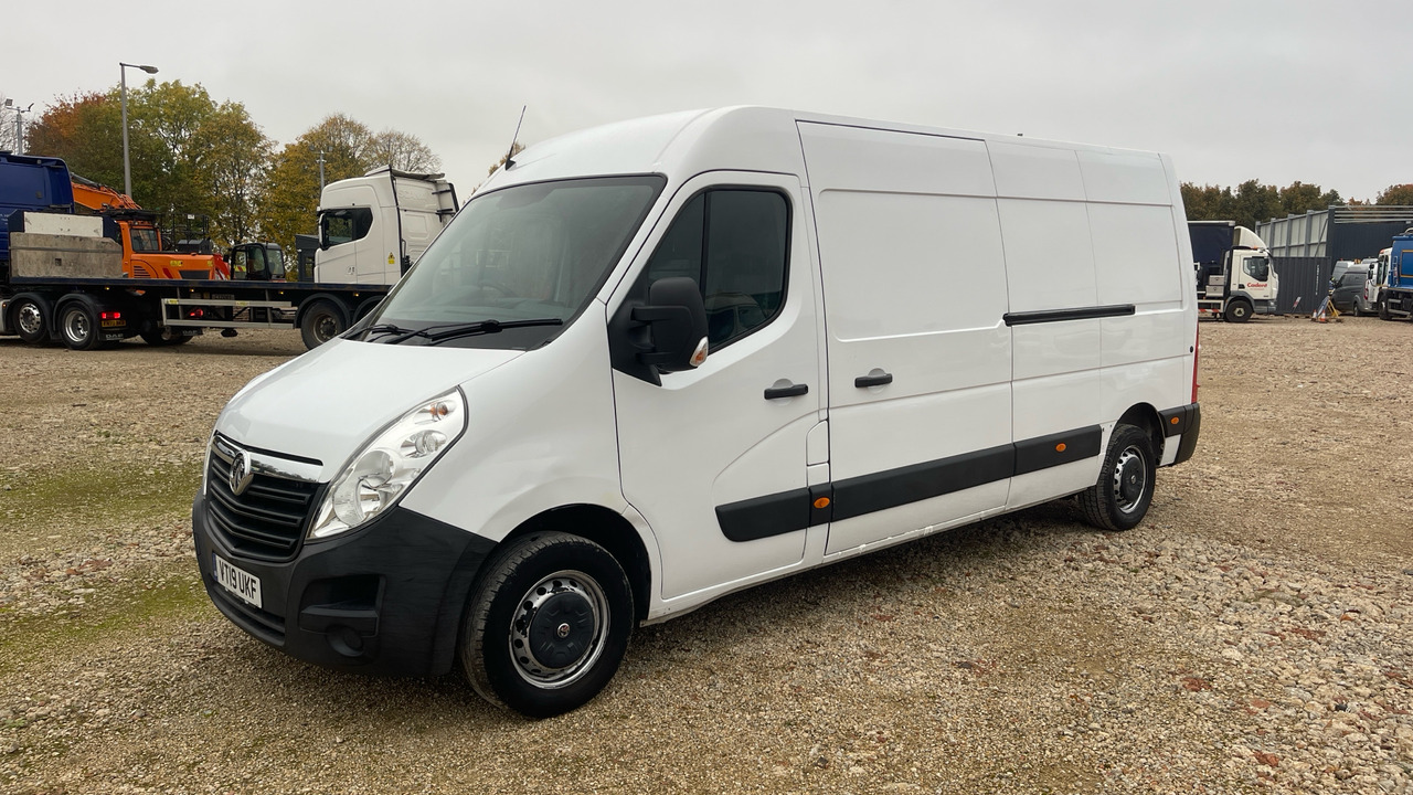 Vauxhall Movano 2.3 CDTI 130PS - Цельнометаллический фургон: фото 2 Vauxhall Movano 2.3 CDTI 130PS - Цельнометаллический фургон: фото 2