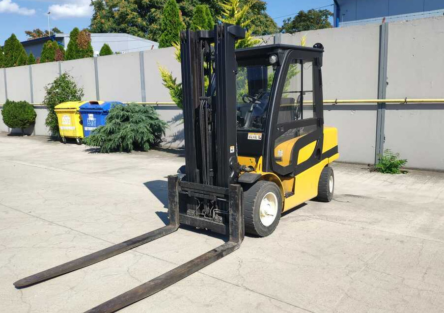 Yale GDP35VX - Дизельный погрузчик: фото 1 Yale GDP35VX - Дизельный погрузчик: фото 1