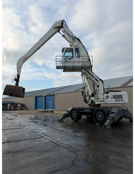 Liebherr A934 C-HD - Перегружатель: фото 2 Liebherr A934 C-HD - Перегружатель: фото 2