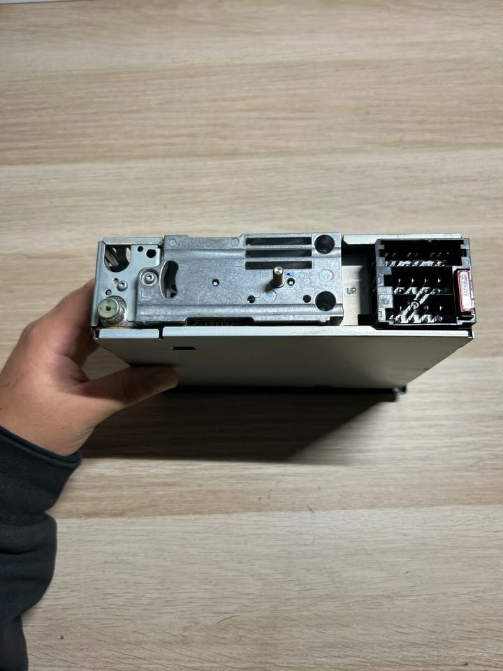 Blaupunkt Multimedia Radio 24V 7645050510 - Система навигации для Грузовиков: фото 3 Blaupunkt Multimedia Radio 24V 7645050510 - Система навигации для Грузовиков: фото 3