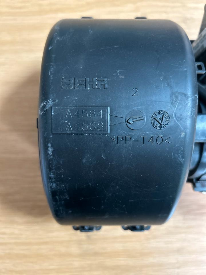 DAF CF Klimaanlage Motor A4584/A4588 - Система охлаждения для Грузовиков: фото 2 DAF CF Klimaanlage Motor A4584/A4588 - Система охлаждения для Грузовиков: фото 2