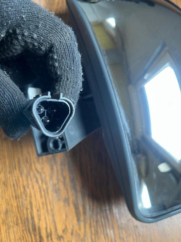 MAN Außenspiegel, Rampenspiegel elektrisch 81637306574 - Зеркало заднего вида для Грузовиков: фото 3 MAN Außenspiegel, Rampenspiegel elektrisch 81637306574 - Зеркало заднего вида для Грузовиков: фото 3