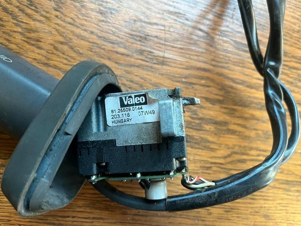 MAN Lenkstockschalter, Schalter, Schalhebel 81255090144 - Подрулевой переключатель для Грузовиков: фото 2 MAN Lenkstockschalter, Schalter, Schalhebel 81255090144 - Подрулевой переключатель для Грузовиков: фото 2