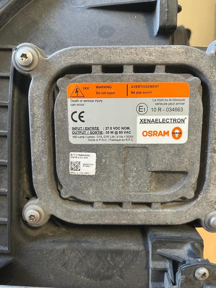 Mercedes Actros Bi Xenon Scheinwerfer Vorne Links A9608200639 - Передняя фара для Грузовиков: фото 3 Mercedes Actros Bi Xenon Scheinwerfer Vorne Links A9608200639 - Передняя фара для Грузовиков: фото 3