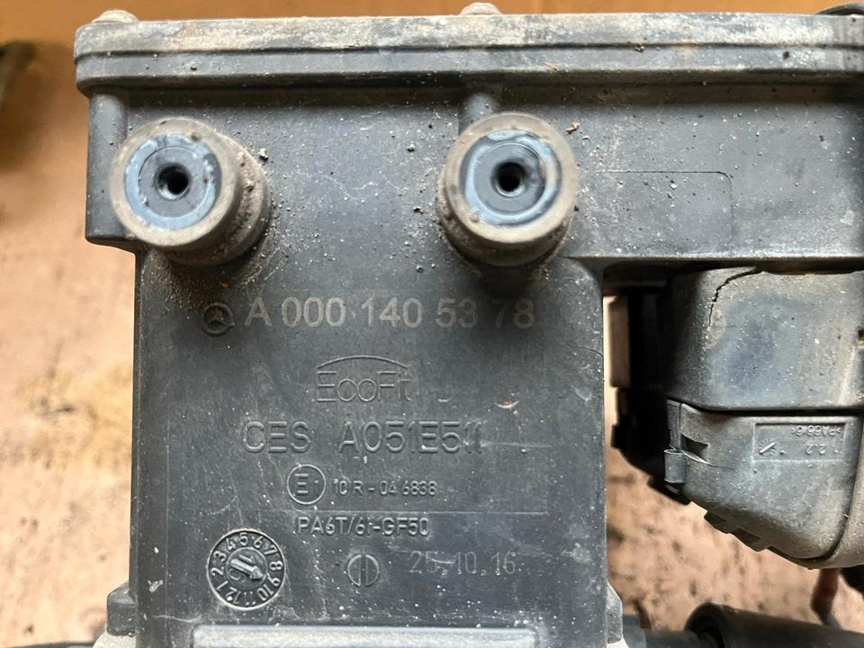 Mercedes Actros MP4 AdBlue Pumpe A0001405378 - Топливный насос для Грузовиков: фото 2 Mercedes Actros MP4 AdBlue Pumpe A0001405378 - Топливный насос для Грузовиков: фото 2