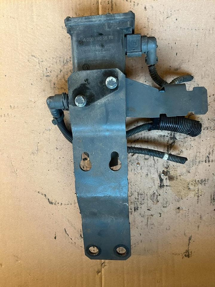 Mercedes Actros MP4 AdBlue Pumpe A0001405578 - Топливный насос для Грузовиков: фото 3 Mercedes Actros MP4 AdBlue Pumpe A0001405578 - Топливный насос для Грузовиков: фото 3