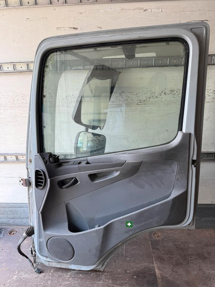 Mercedes Atego 2 Beifahrertür Grau Spiegel Innenverkleidung LN 70 - Дверь и запчасти для Грузовиков: фото 2 Mercedes Atego 2 Beifahrertür Grau Spiegel Innenverkleidung LN 70 - Дверь и запчасти для Грузовиков: фото 2