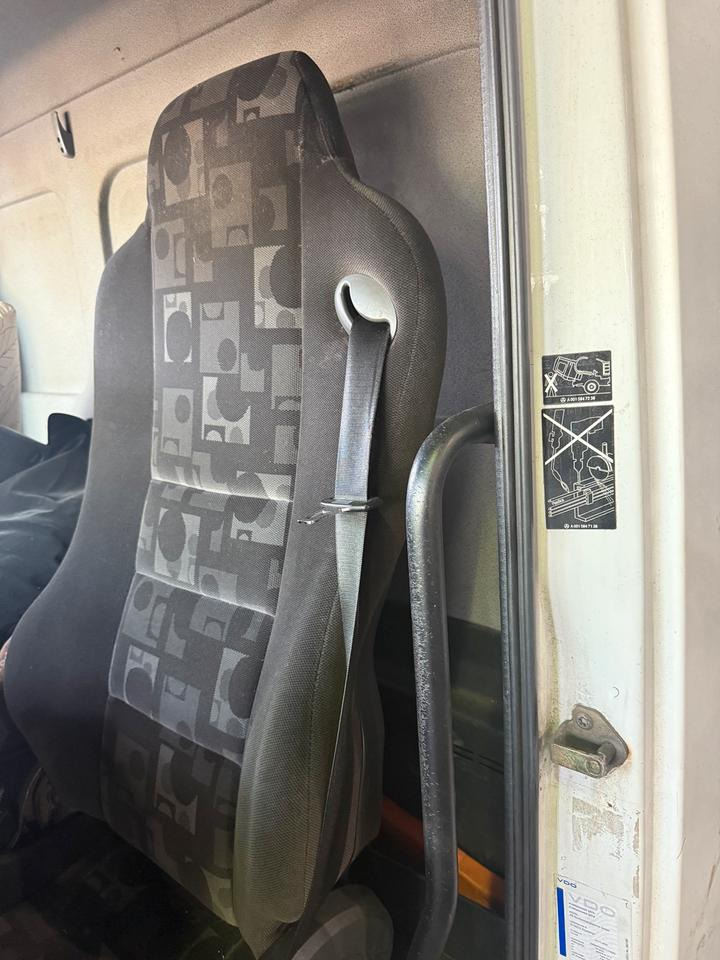 Mercedes Atego 3 Fahrersitz - Сиденье для Грузовиков: фото 5 Mercedes Atego 3 Fahrersitz - Сиденье для Грузовиков: фото 5