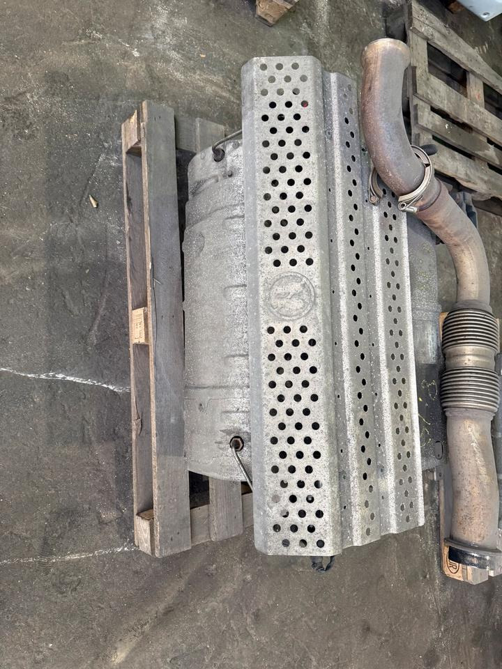 Mercedes Atego 4 EU6 Auspuff Katalysator A0064904012 - Катализатор для Грузовиков: фото 2 Mercedes Atego 4 EU6 Auspuff Katalysator A0064904012 - Катализатор для Грузовиков: фото 2