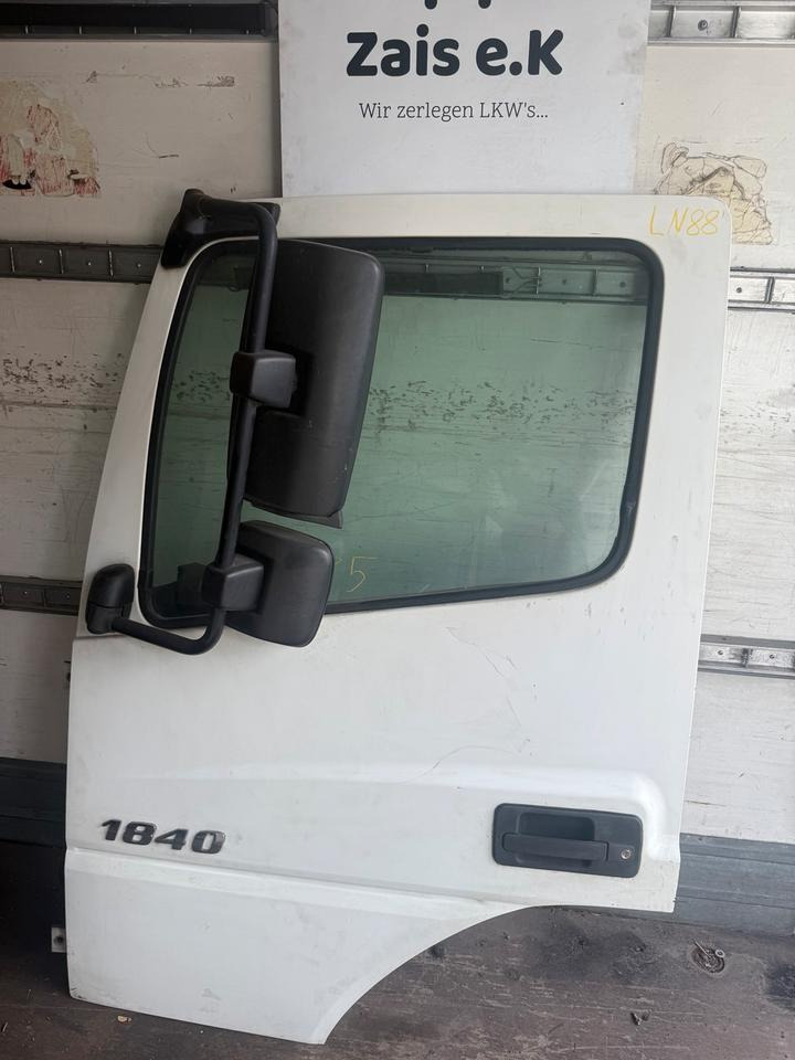 Mercedes Atego EU6 Fahrertür Weiß Spiegel Innenverkleidung LN 88 - Дверь и запчасти для Грузовиков: фото 1 Mercedes Atego EU6 Fahrertür Weiß Spiegel Innenverkleidung LN 88 - Дверь и запчасти для Грузовиков: фото 1