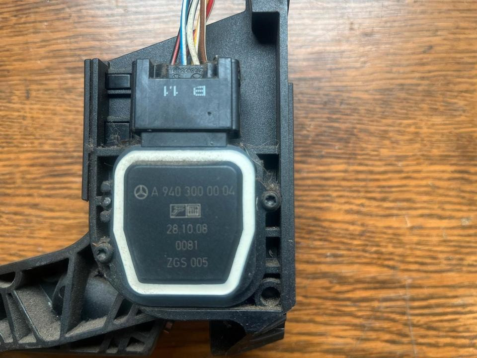 Mercedes Atego Gaspedal A9403000004 - Педаль для Грузовиков: фото 2 Mercedes Atego Gaspedal A9403000004 - Педаль для Грузовиков: фото 2