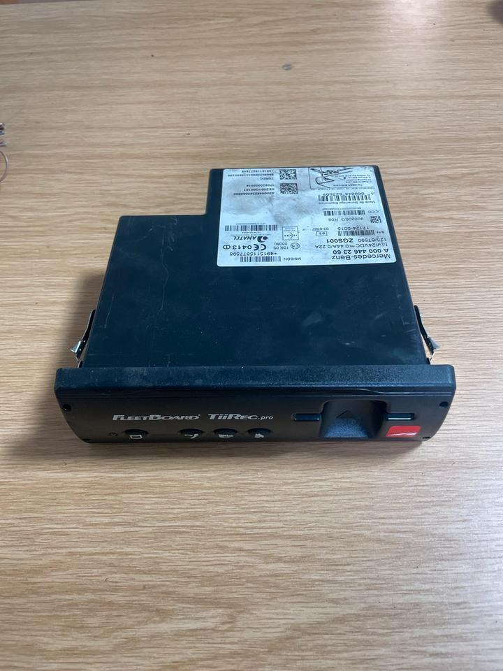 Mercedes-Benz Actros Tachograph FLEETBOARD A0004462360 - Тахограф для Грузовиков: фото 1 Mercedes-Benz Actros Tachograph FLEETBOARD A0004462360 - Тахограф для Грузовиков: фото 1
