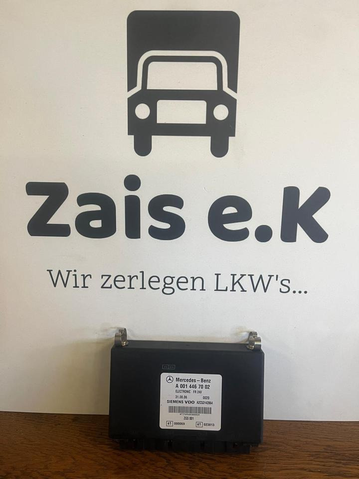 Mercedes VDO Elektronik FR Steuergerät A0014467002 - Блок управления: фото 1 Mercedes VDO Elektronik FR Steuergerät A0014467002 - Блок управления: фото 1