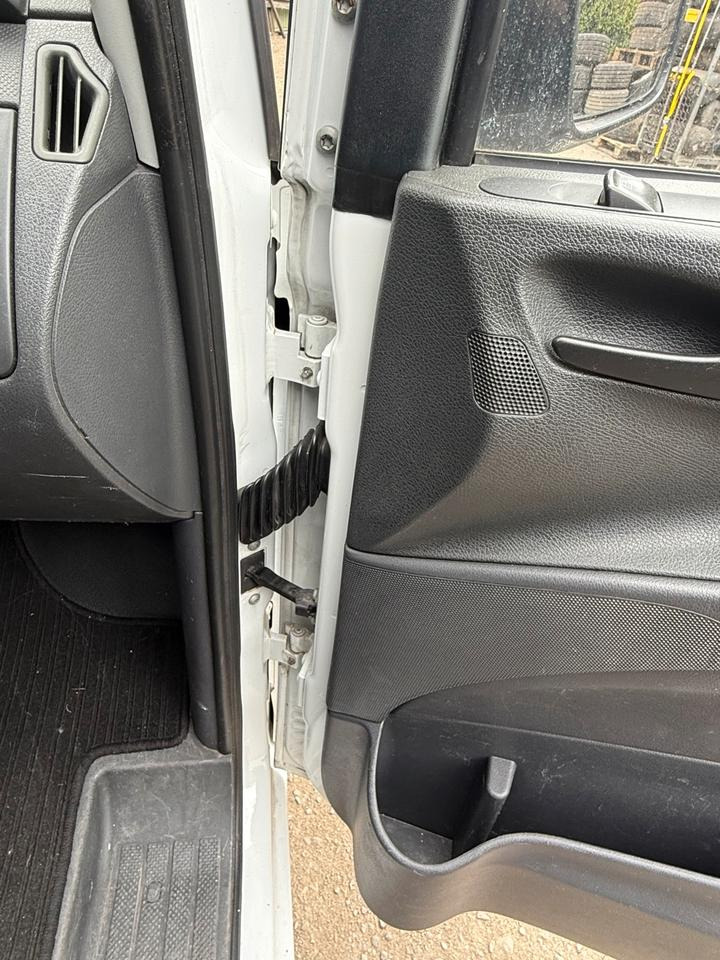 Mercedes VITO Beifahrertür Rechts komplett BJ 2012 - Дверь и запчасти для Лёгких коммерческих автомобилей: фото 3 Mercedes VITO Beifahrertür Rechts komplett BJ 2012 - Дверь и запчасти для Лёгких коммерческих автомобилей: фото 3