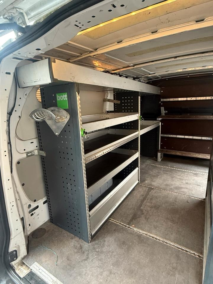 Fahrzeugeinrichtung ( Regale ) Mercedes Vito - Запчасти для Грузовиков: фото 4 Fahrzeugeinrichtung ( Regale ) Mercedes Vito - Запчасти для Грузовиков: фото 4