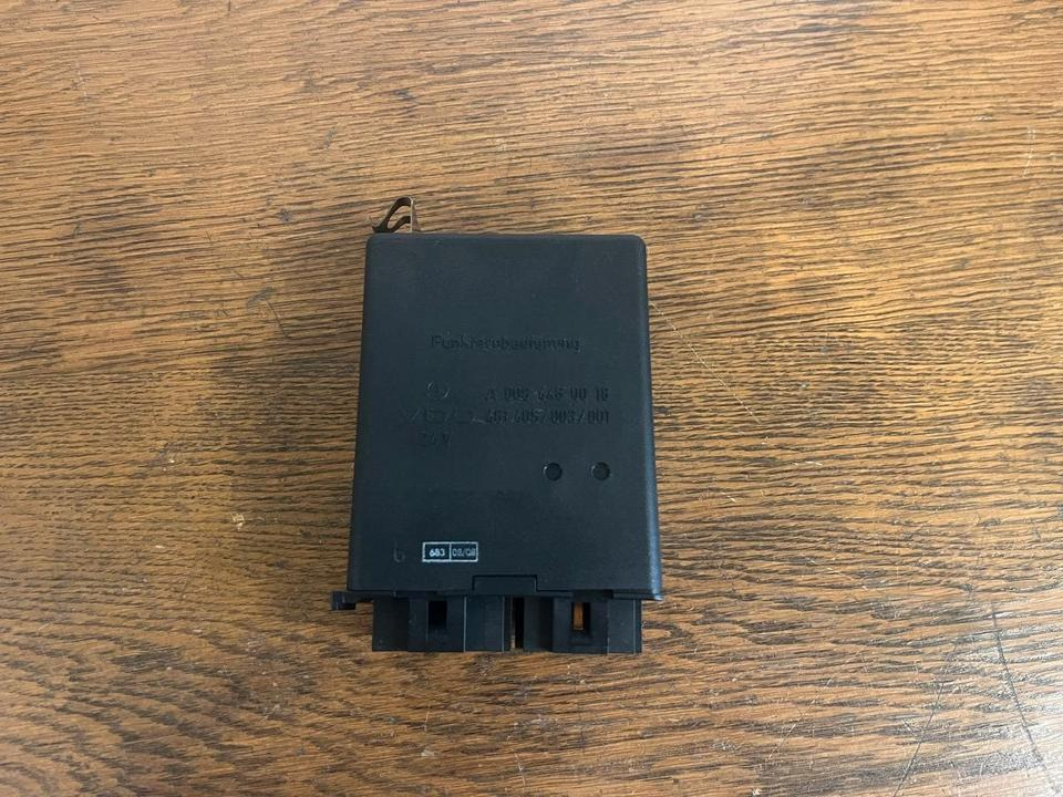 Mercedes-Benz Funkfernbedienung VDO Steuergerät 24V A0004460018 - Запчасти: фото 2 Mercedes-Benz Funkfernbedienung VDO Steuergerät 24V A0004460018 - Запчасти: фото 2