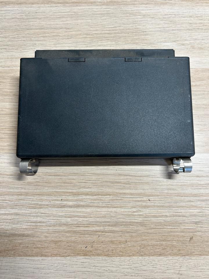 Mercedes VDO Elektronik FR Steuergerät A0014461002 - Запчасти: фото 5 Mercedes VDO Elektronik FR Steuergerät A0014461002 - Запчасти: фото 5