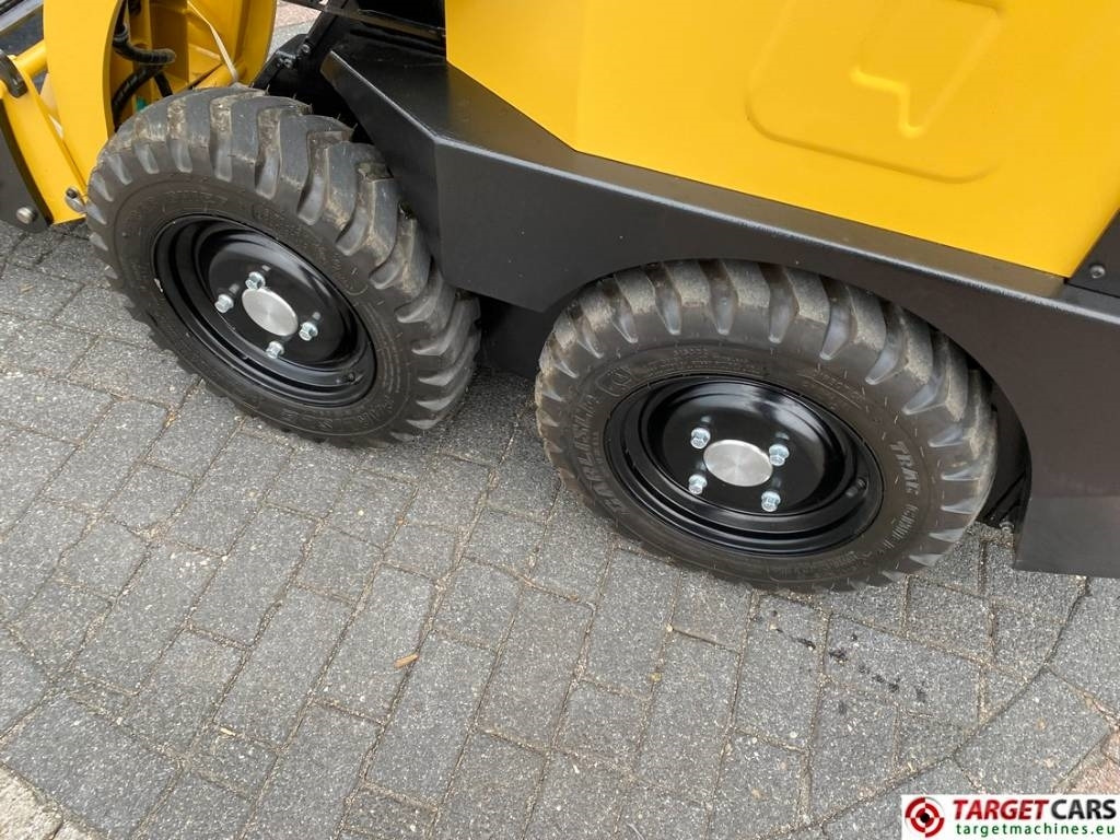 Мини-погрузчик с бортовым поворотом Conmeq AS15 Mini Skid Steer Loader 4x4 Electric: фото 21 Мини-погрузчик с бортовым поворотом Conmeq AS15 Mini Skid Steer Loader 4x4 Electric: фото 21