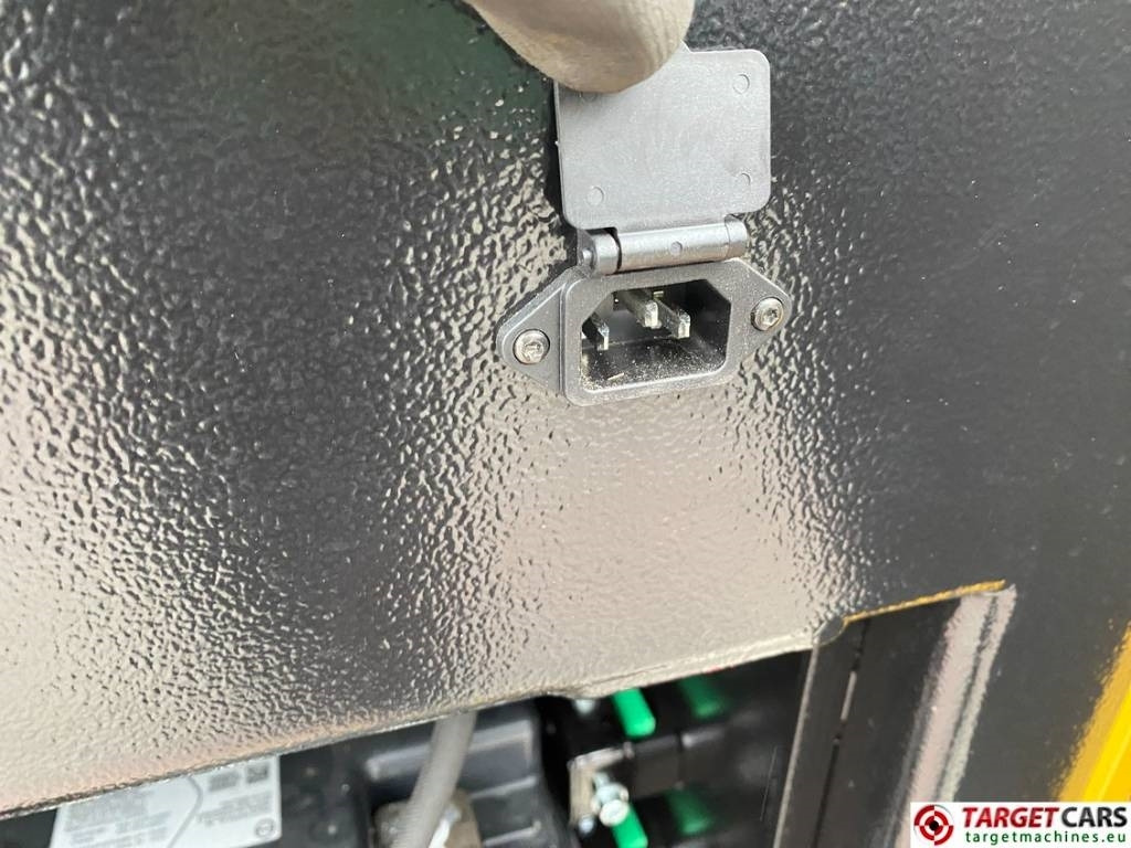 Мини-погрузчик с бортовым поворотом Conmeq AS15 Mini Skid Steer Loader 4x4 Electric: фото 16 Мини-погрузчик с бортовым поворотом Conmeq AS15 Mini Skid Steer Loader 4x4 Electric: фото 16