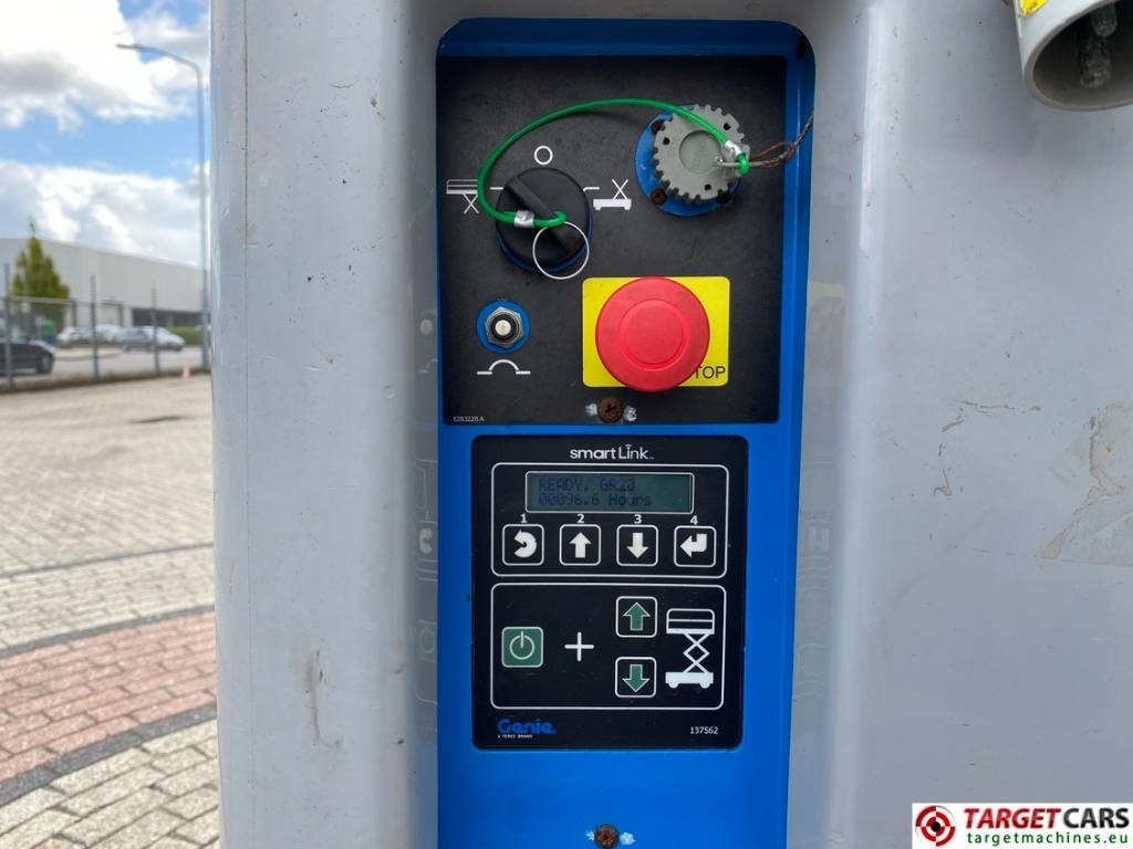 Вертикальный мачтовый подъемник Genie GR-20 RunAbout Electric Vertical Mast Lift 802cm: фото 11