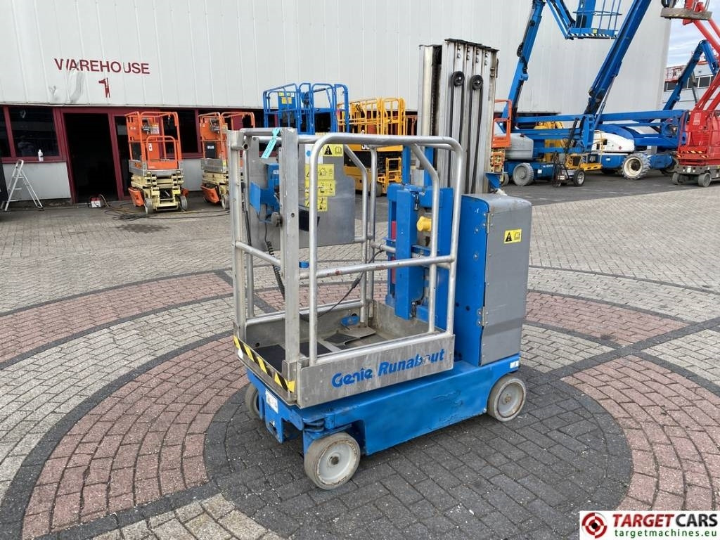 Genie GR20 Runabout Electric Vertical Mast Lift 802cm - Вертикальный мачтовый подъемник: фото 1 Genie GR20 Runabout Electric Vertical Mast Lift 802cm - Вертикальный мачтовый подъемник: фото 1