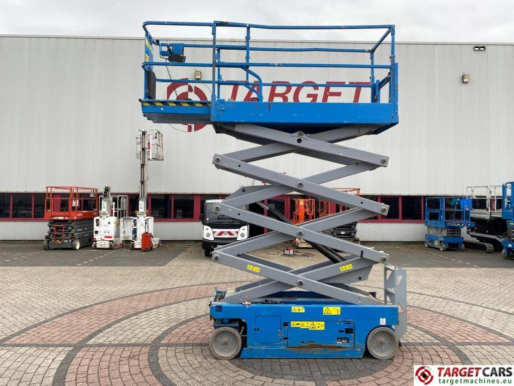 Genie GS-2632 Electric GS2632 Scissor Work Lift 992cm - Ножничный подъемник: фото 5 Genie GS-2632 Electric GS2632 Scissor Work Lift 992cm - Ножничный подъемник: фото 5