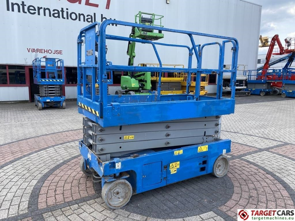 Genie GS-2646 Electric GS2646 Scissor Work Lift 992cm - Ножничный подъемник: фото 1 Genie GS-2646 Electric GS2646 Scissor Work Lift 992cm - Ножничный подъемник: фото 1