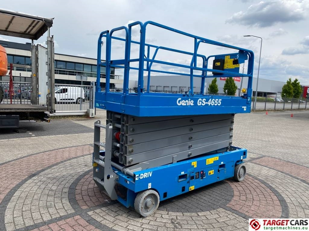Genie GS-4655 Electric E-Drive Scissor Work Lift 1595cm - Ножничный подъемник: фото 3 Genie GS-4655 Electric E-Drive Scissor Work Lift 1595cm - Ножничный подъемник: фото 3