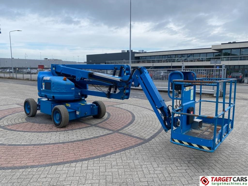 Genie Z-45/25J Articulated HyBrid Boom Work Lift 1594cm - Коленчатый подъемник: фото 2 Genie Z-45/25J Articulated HyBrid Boom Work Lift 1594cm - Коленчатый подъемник: фото 2