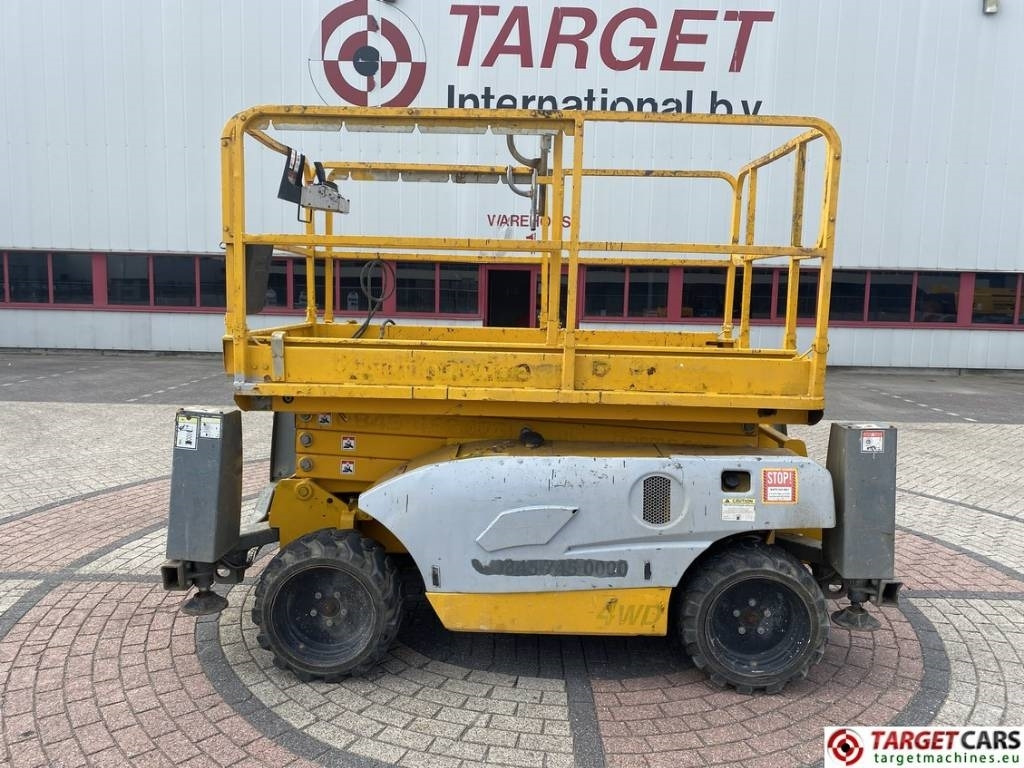 Haulotte Compact 10DX Diesel 4x4 Scissor 1015cm DEFECT - Ножничный подъемник: фото 5 Haulotte Compact 10DX Diesel 4x4 Scissor 1015cm DEFECT - Ножничный подъемник: фото 5