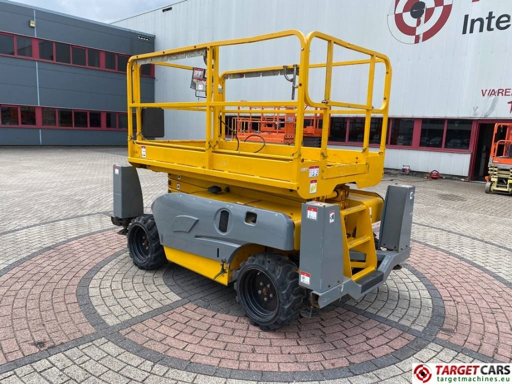 Haulotte Compact 10DX Diesel 4x4 Scissor Work Lift 1015cm - Ножничный подъемник: фото 4 Haulotte Compact 10DX Diesel 4x4 Scissor Work Lift 1015cm - Ножничный подъемник: фото 4