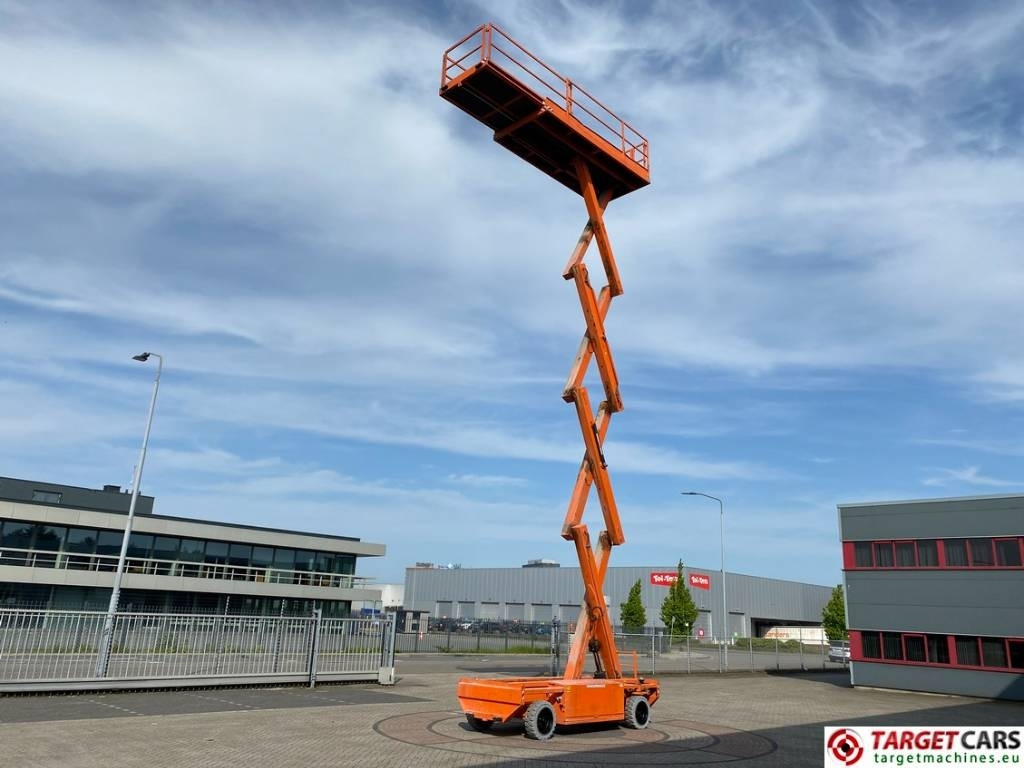 Ножничный подъемник Holland Lift Q-135EL18 MonoStar Electric Scissor WorkLift 15.5M: фото 7