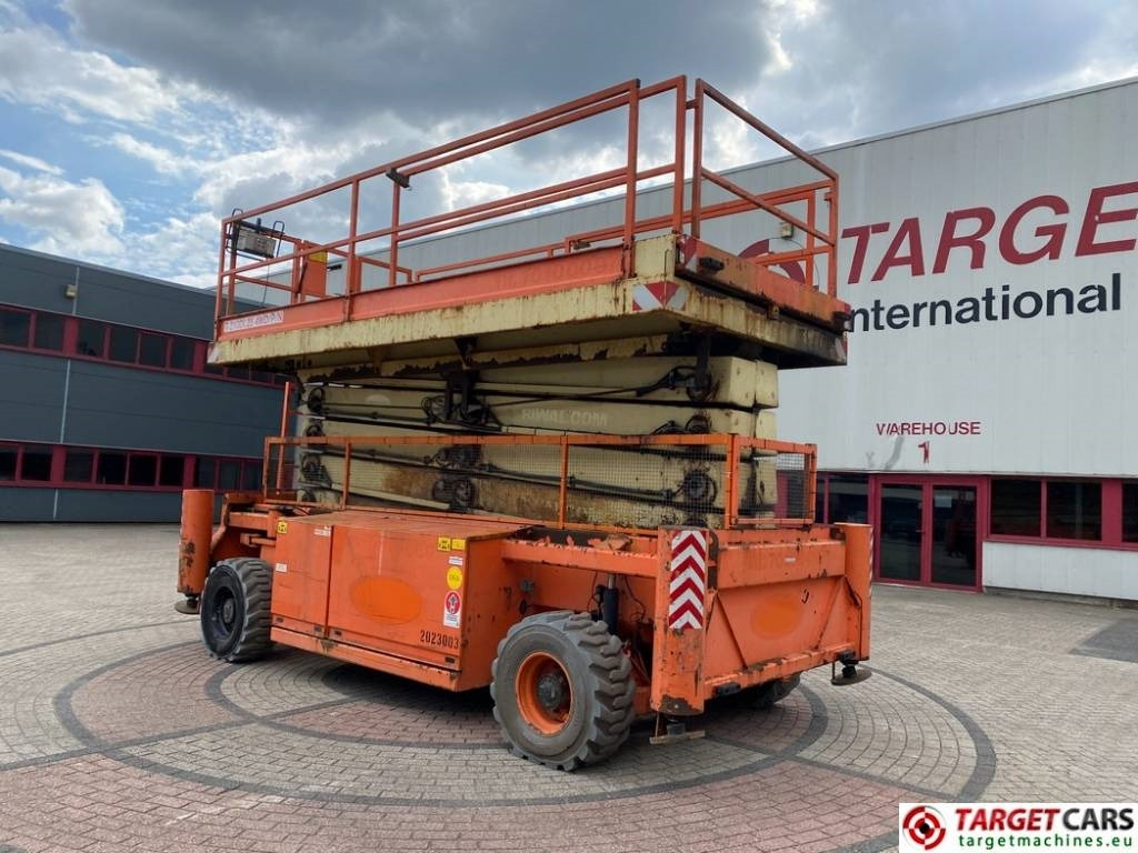 Holland Lift T210DL25 4WD Diesel T-210DL25 Scissor WorkLift 23M - Ножничный подъемник: фото 4 Holland Lift T210DL25 4WD Diesel T-210DL25 Scissor WorkLift 23M - Ножничный подъемник: фото 4