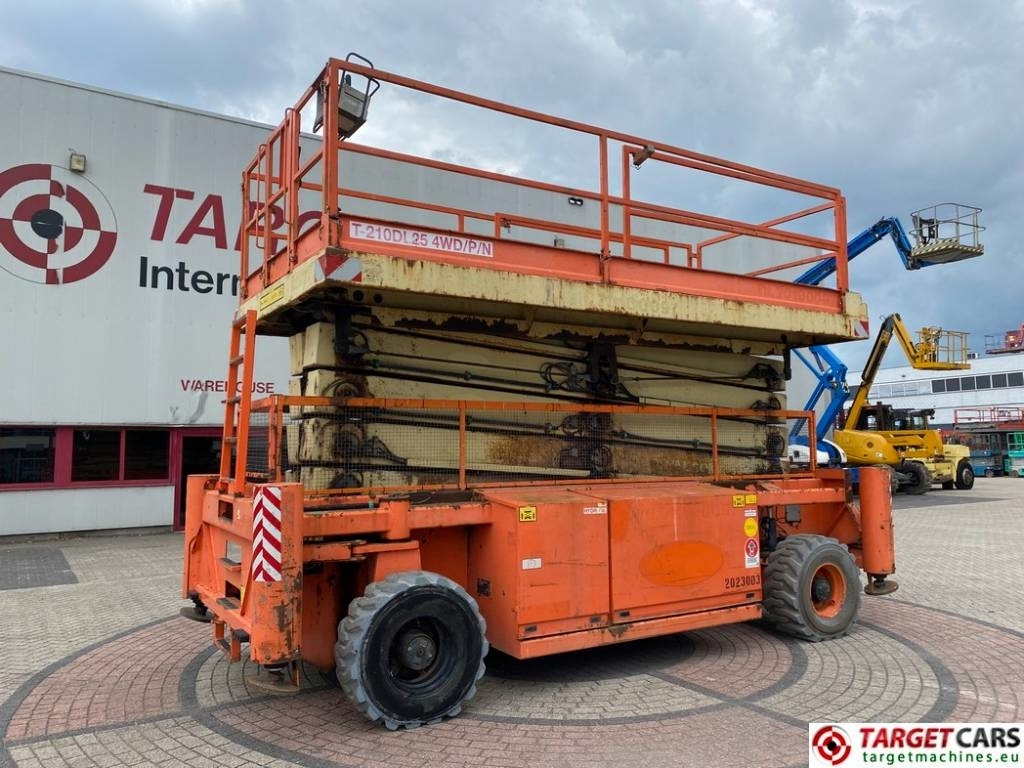 Holland Lift T210DL25 4WD Diesel T-210DL25 Scissor WorkLift 23M - Ножничный подъемник: фото 1 Holland Lift T210DL25 4WD Diesel T-210DL25 Scissor WorkLift 23M - Ножничный подъемник: фото 1