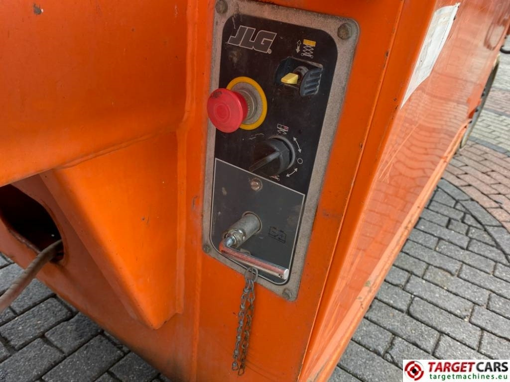 Ножничный подъемник JLG 153-12 Liftlux Electric Scissor Work Lift 1730cm: фото 11 Ножничный подъемник JLG 153-12 Liftlux Electric Scissor Work Lift 1730cm: фото 11