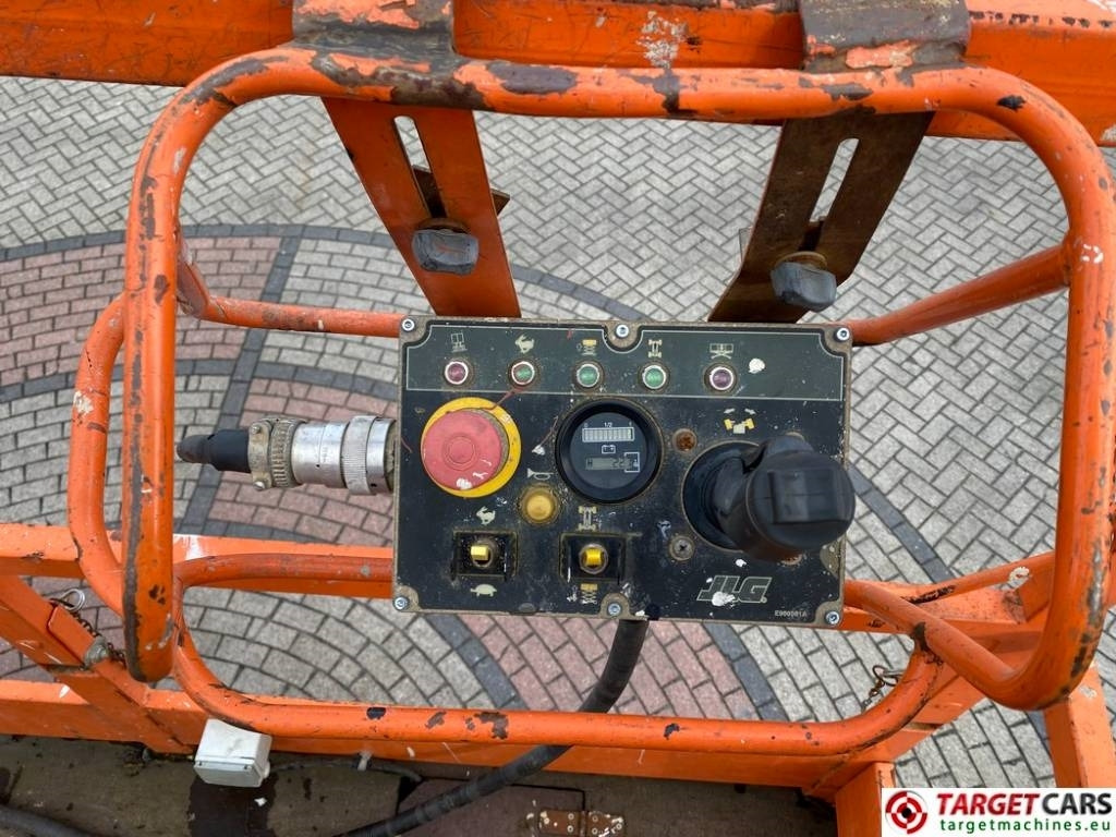 Ножничный подъемник JLG 153-12 Liftlux Electric Scissor Work Lift 1730cm: фото 9 Ножничный подъемник JLG 153-12 Liftlux Electric Scissor Work Lift 1730cm: фото 9