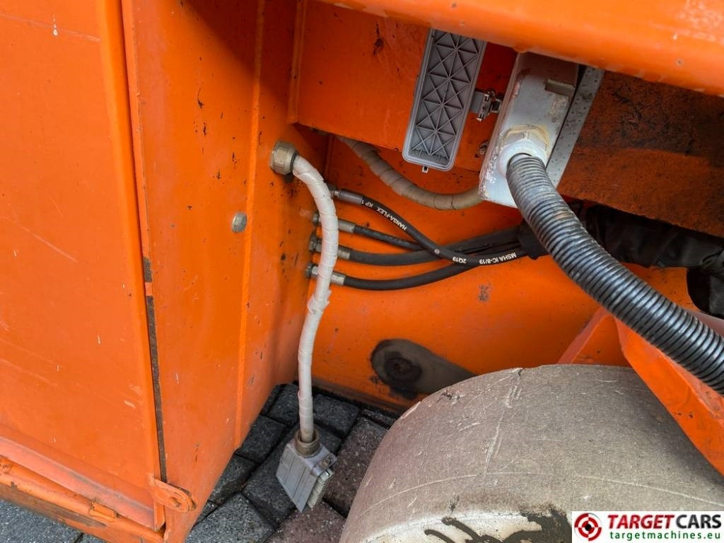 Ножничный подъемник JLG 153-12 Liftlux Electric Scissor Work Lift 1730cm: фото 31 Ножничный подъемник JLG 153-12 Liftlux Electric Scissor Work Lift 1730cm: фото 31