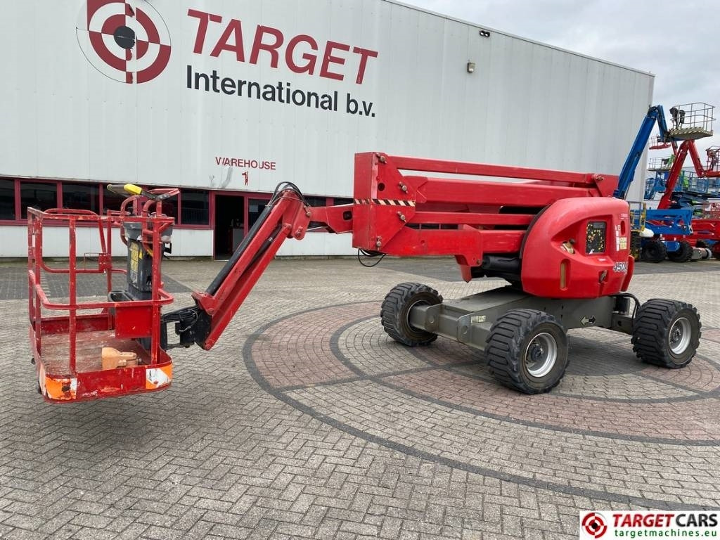 JLG 450AJ Articulated 4x4 Diesel Boom Work Lift 1551cm - Коленчатый подъемник: фото 1 JLG 450AJ Articulated 4x4 Diesel Boom Work Lift 1551cm - Коленчатый подъемник: фото 1