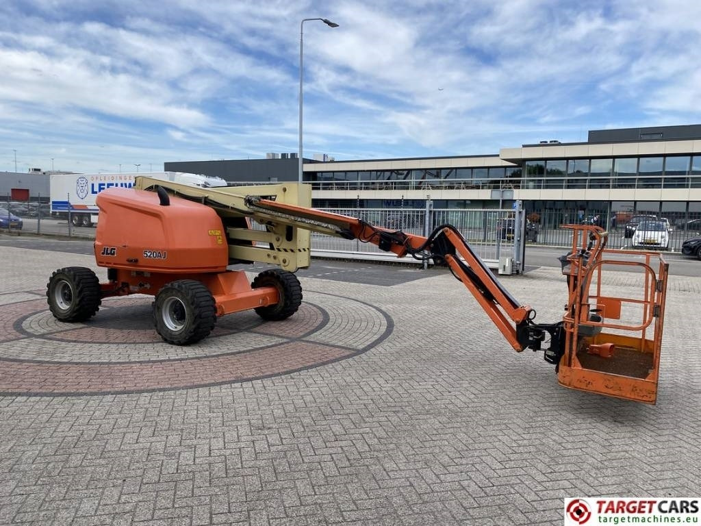 JLG 520AJ Articulated 4x4 Diesel Boom Work Lift 1800cm - Коленчатый подъемник: фото 2 JLG 520AJ Articulated 4x4 Diesel Boom Work Lift 1800cm - Коленчатый подъемник: фото 2